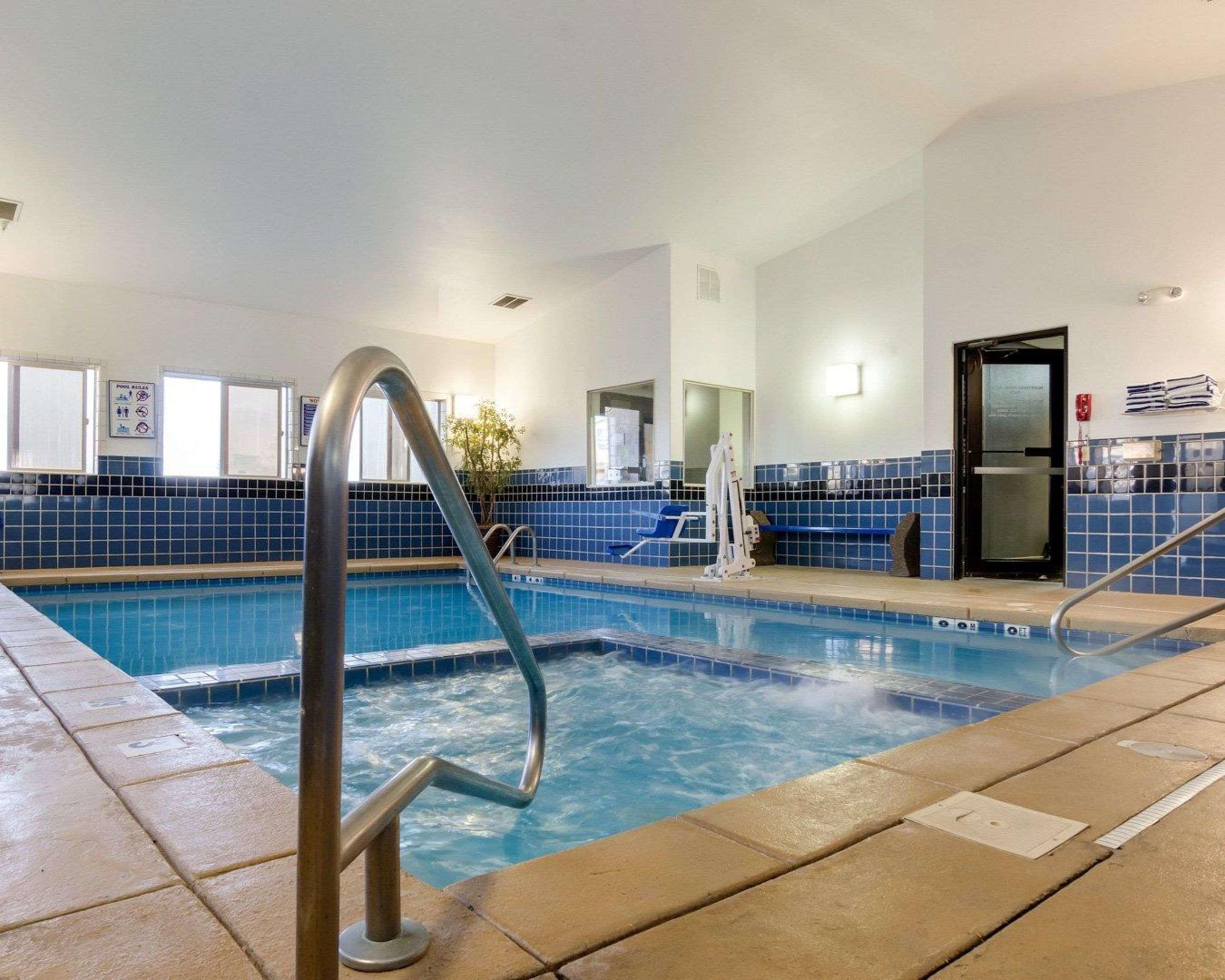 Comfort Inn 2*